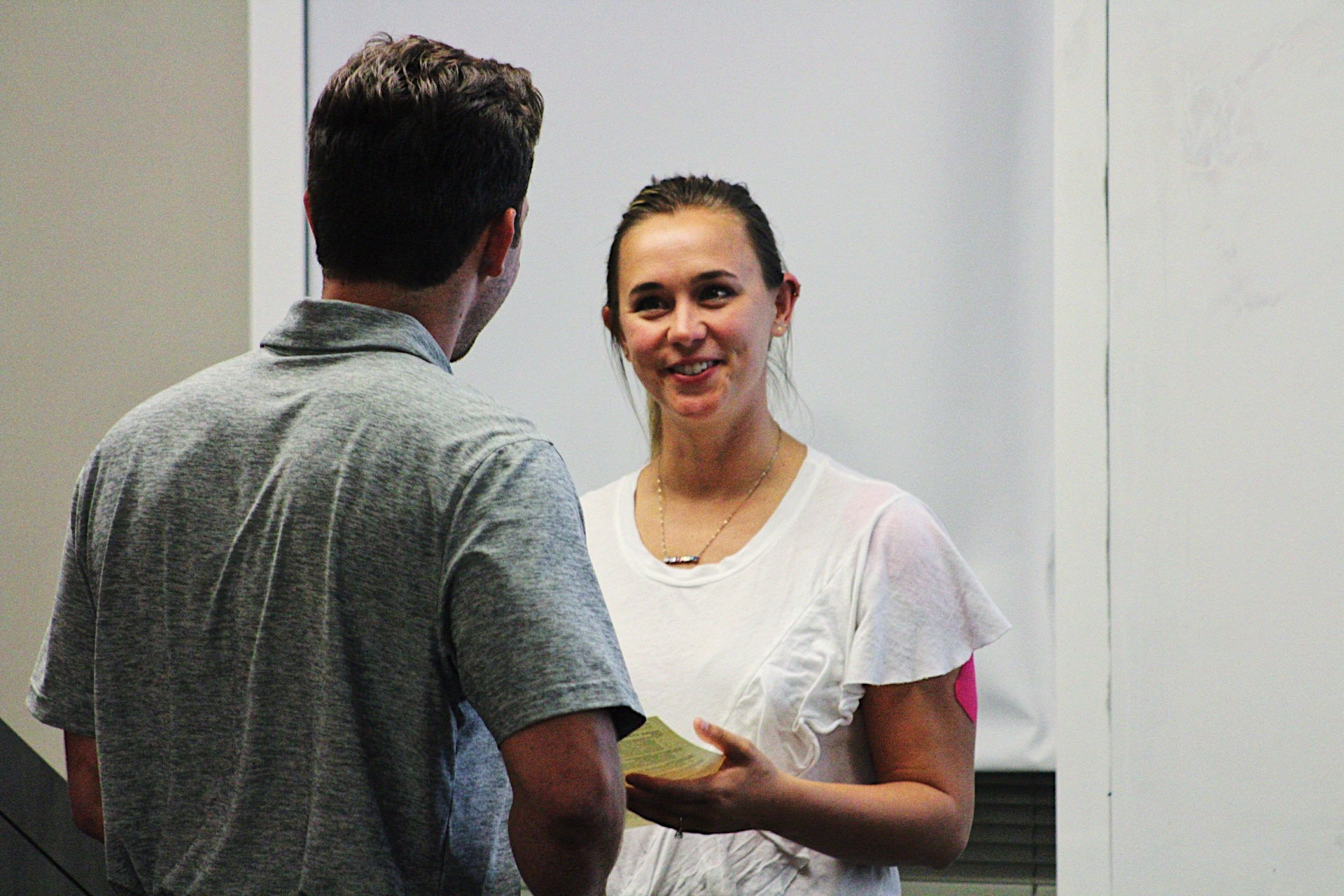 Sally Mobley speaks to USC student (Photo by Sally Beckler)